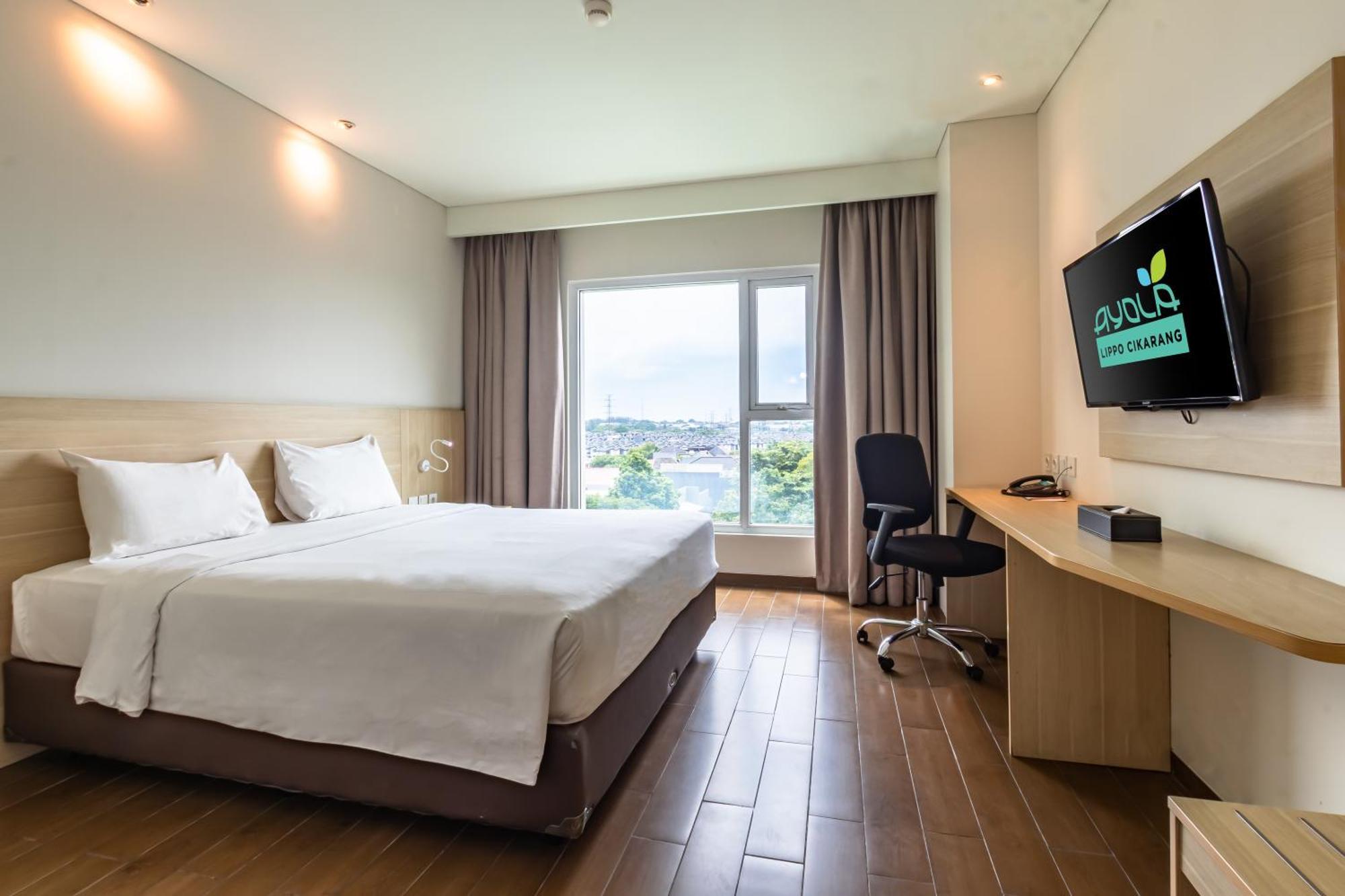 Hotel Ayola Lippo Cikarang Buitenkant foto
